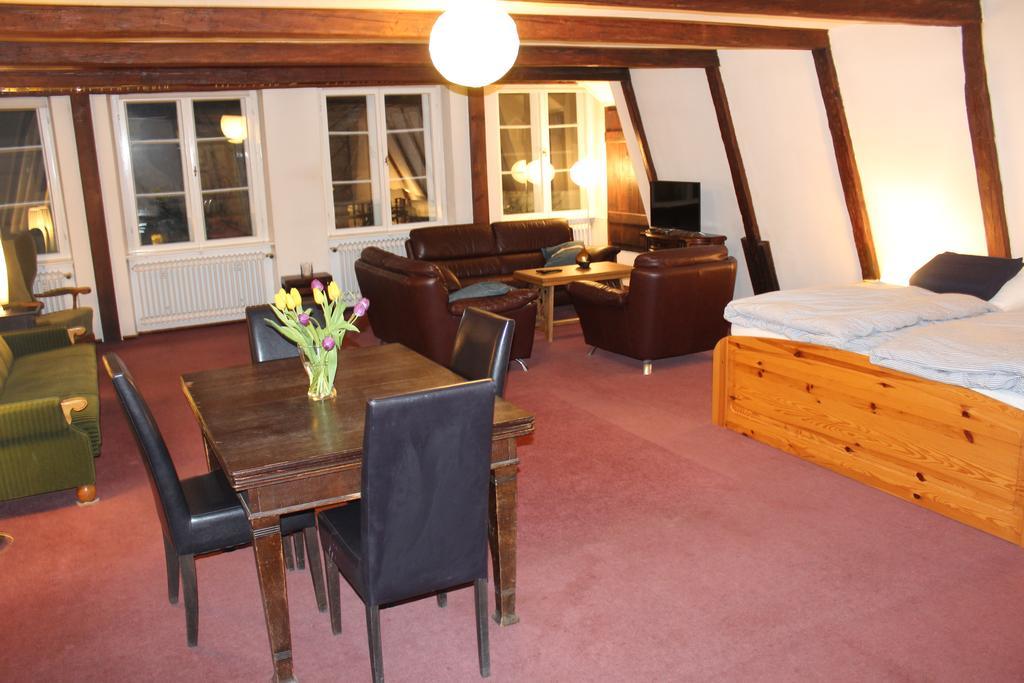 Royal Apartment *